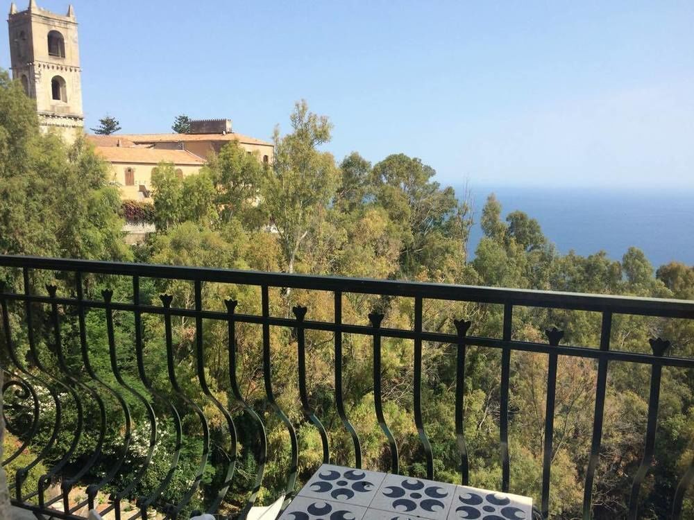 Hotel Villa Riis Taormina Esterno foto